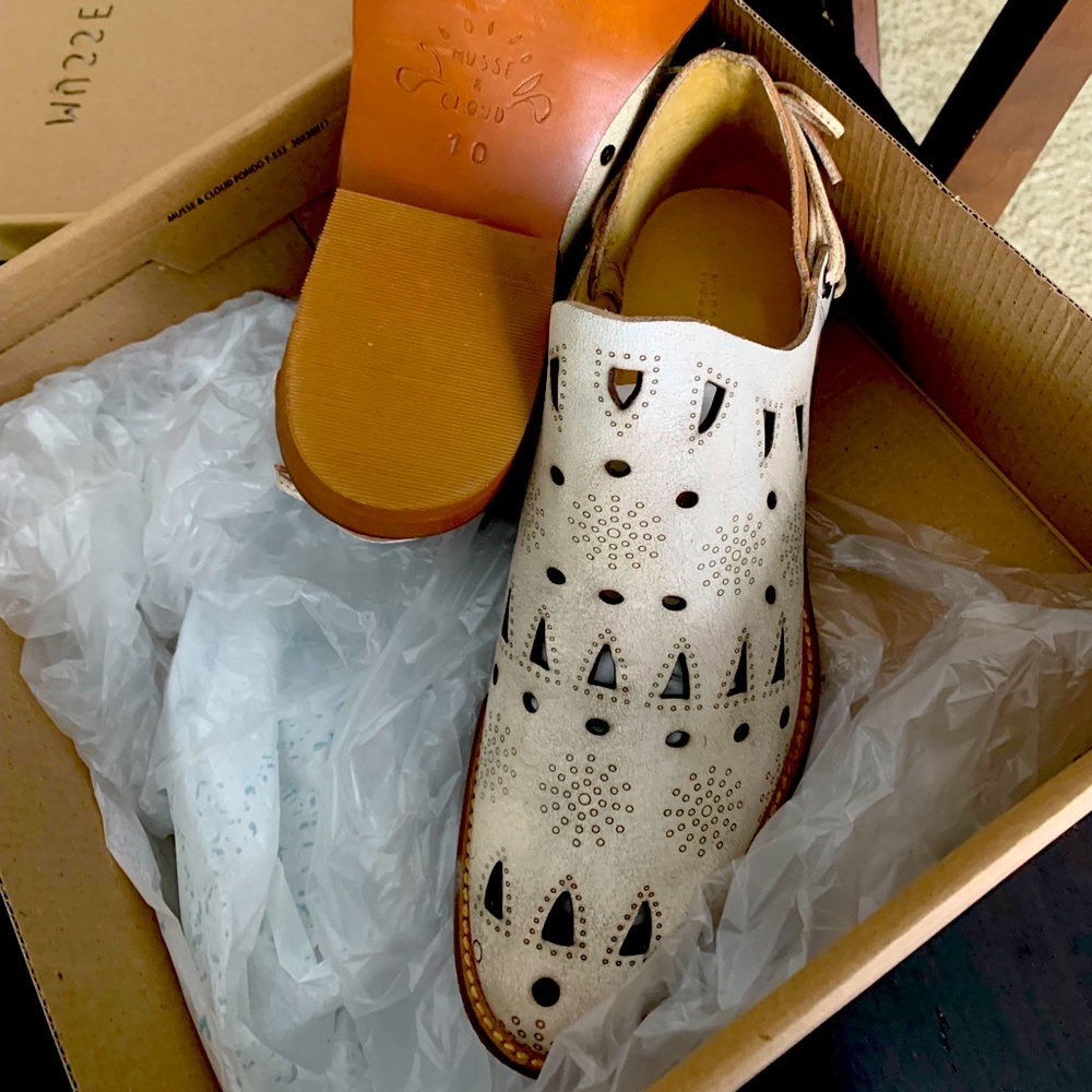 Musse and Cloud Booties